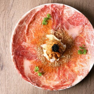 ●ユッケ感覚で食べるレアロゼが名物♪