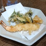 蕎麦 の澤 - 天然海老と野菜の天ぷら盛り合わせ(¥1,860)
