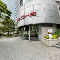 ザ モメンタム バイ ポルシェ - 