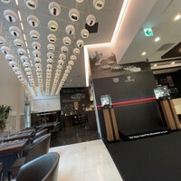 ザ モメンタム バイ ポルシェ - 