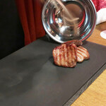 お肉屋 けいすけ 三男坊 - タン元