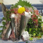 活魚割烹 赤坂 - サンマ刺し