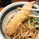 讃歌うどん はんげしょう - えび天のアップです。（2021.4 byジプシーくん）