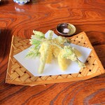 たけのこ料理 兼松 - たけのこの天ぷら。