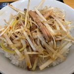 九州の味 壱骨麺 - ネギチャーシュー丼