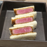 焼肉うしごろ 横浜店 - 横浜限定ひれカツサンド