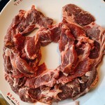 ラムだっちゃ - 空気読めない人が盛りを崩して焼いてる時の皿