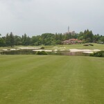 ロペ倶楽部 テラスレストラン - 浮き島のあるシンボリックな９番ロングホール