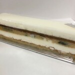 Patisserie L'essentielle - ニソワ