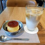 ホワイト グラス コーヒー - プリン、アイスカフェラテ