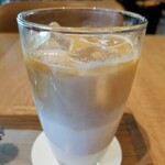 ホワイト グラス コーヒー - アイスカフェラテ