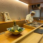 鮨 大門 - 握る大将