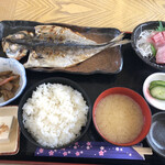 ふしみ食堂 - 地元ごはん定食・1000円