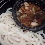 Men Kou Bou Ho Mare Tei - 肉汁つけうどん950円