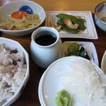 Ishida - おかず三種と豆ごはん