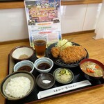 とんかつ 栄ちゃん - このセットが大好き