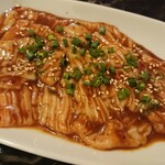 炭火焼肉オムテソン - ホルモン