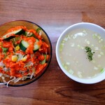 Himaraya Mura - ランチセットのサラダ、スープ
