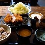 農村料理の店 もくもく - とろろごはんと厚切り上ロースとんかつ膳