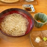 そば切り 石垣 - 釜揚げそば・熱汁（辛汁）+生玉子