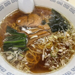 中華龍之介 - セットのラーメン