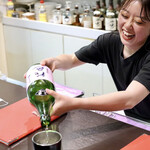 ルッカ - 可愛いバイトが注いでくれます