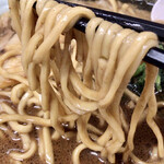 横浜家系ラーメン 魂心家 - 麺アップ