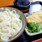 丸池製麺所 - しょうゆうどん(温・大)と鶏天
