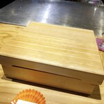 daimyounamba-shotto - ◆前菜が木箱で登場。こういう風にお料理が登場すると、テンション上がりますよ。♫