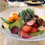 cafe terrace & bistro Queency - サラダチキンのサラダボウル
            スープ・ドリンク付き（1,400円 +税）