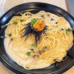 cafe terrace & bistro Queency - 生うにEXTRAクリームパスタ
            スープ・前菜・パン・ドリンク付き（2,200円 +税）