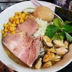 塩そば専門店 桑ばら - リョウさんのムール貝の冷やしバターコーン味噌らーめん