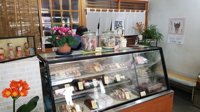 大和屋菓子舗（やまとや） - あつみ温泉（和菓子）の写真