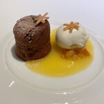 レストラン　カズ - はい、まだ出ます！腹パンだけど別腹ですね