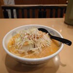 札幌本舗 - 味噌ラーメン、710円。