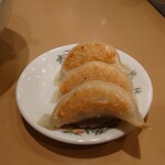 札幌本舗 - この焼き面と膨らみを見れば、美味しいのが分かります。