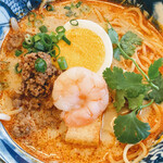 ロトブル イタリアン トーキョー - シンガポールラクサヌードル