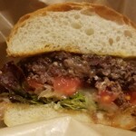 GENUINE BURGER - 断面❗　ZERO松坂牛バーガー　1,650円税込