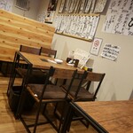 串 あげ屋 - テーブル席