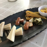 フレックス　バーアンドグリル - Chees & Pickles