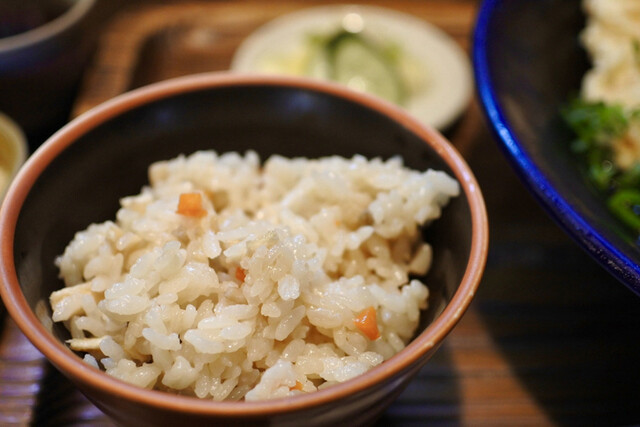 釜あげ饂飩 楽 らく 玉出 うどん 食べログ