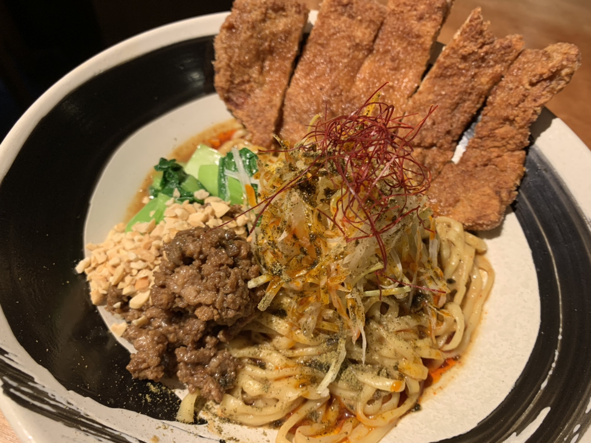 赤い鯨 四川担々麺 赤い鯨 - 赤坂 | ラーメンデータベース