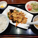 上海華龍 - 【2021.5.12(水)】本日のランチ①(豚肉と玉子と木くらげ炒め＆ライスセット)850円