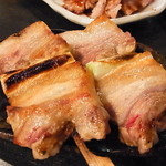 ゑちぜん屋 - 豚バラ串（モツだけでなくて豚肉ウマし！）