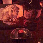 Oasis - 土産のバッファロートレースのチョコを頂く。