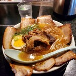 大文字 - 牛すじラーメンのチャーシュー麺