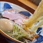 鶏 牛骨 鯛と貝類の旨味が 凝縮された清湯スープ By Debu Ingodebunables De Tapun さんくるげ 神俣 ラーメン 食べログ