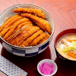 Tonkara Shokudou - 俺のチキンソースカツ丼（豚汁小）