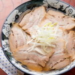 Tonkara Shokudou - チャーシュー麺