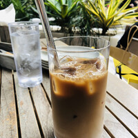 THE RIGOLETTO - アイスカフェラテ